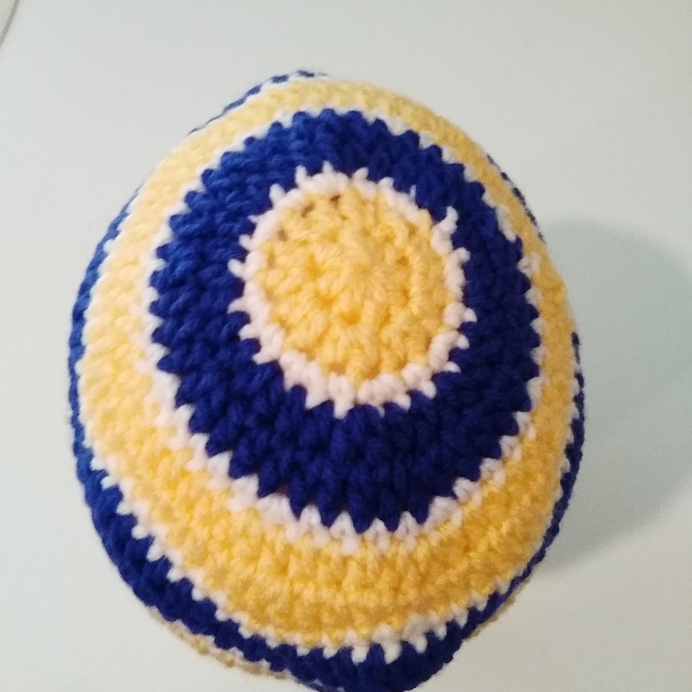 Football hat handmade crochet - Picture 2 of 3